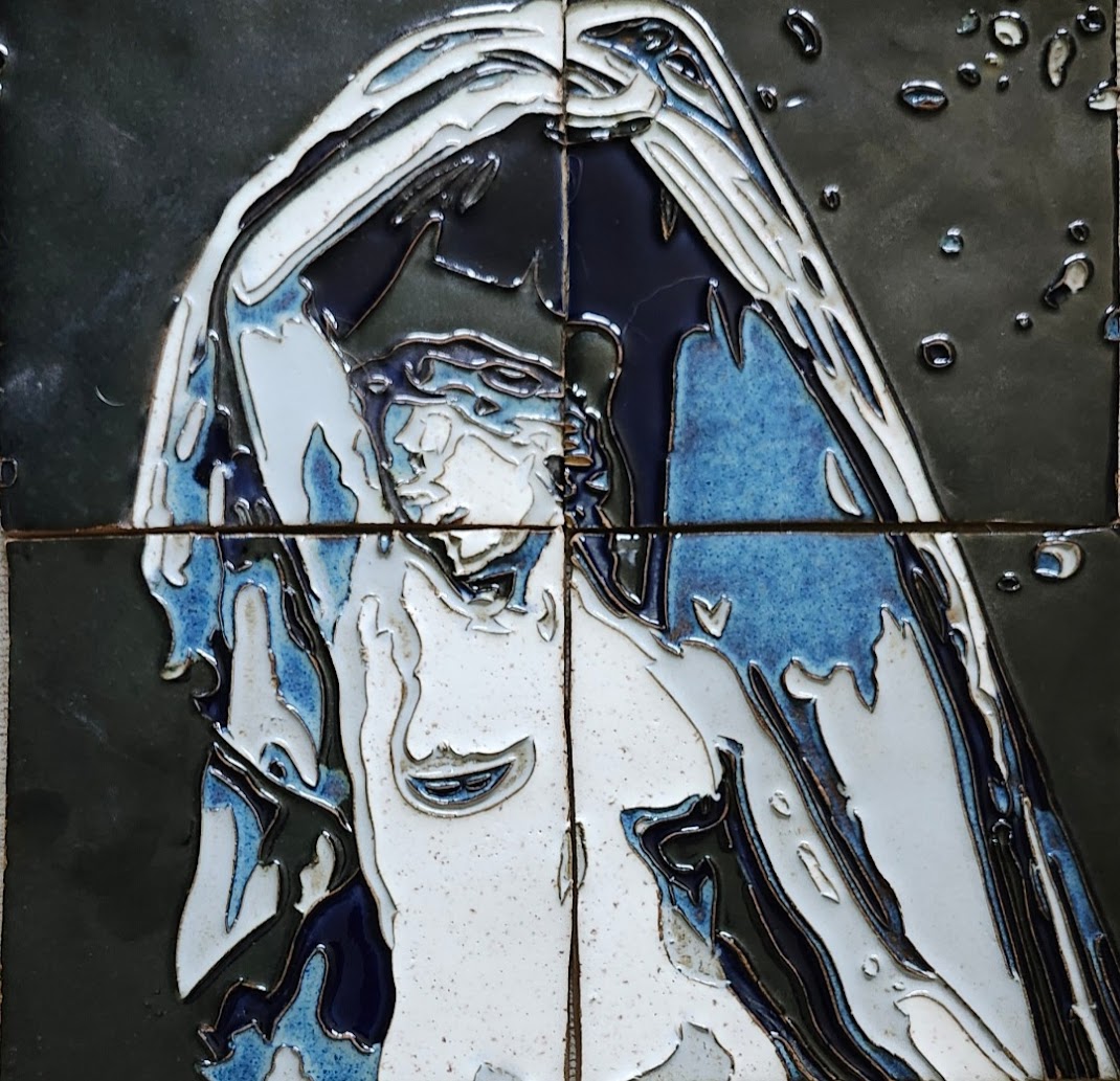 Esc (Test) ceramic mural detail